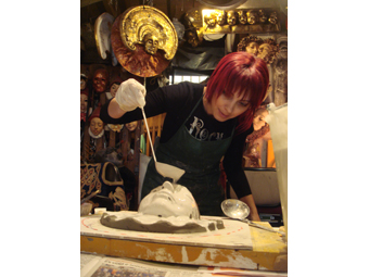 MAKING VENETIAN MASKS AND CAMEO ARTWORKSHOP ILUZIJA Banja Luka - Photo 1