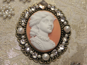 MAKING VENETIAN MASKS AND CAMEO ARTWORKSHOP ILUZIJA Banja Luka - Photo 7