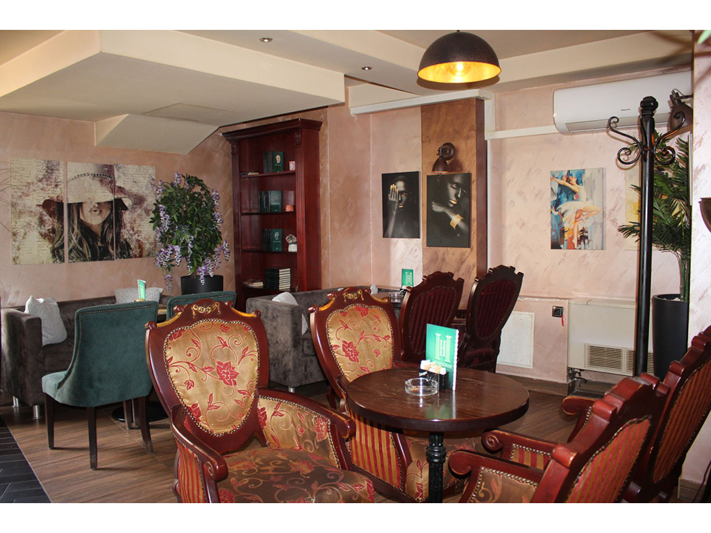 CAFFE BAR HEMINGWAY Banja Luka - Photo 11
