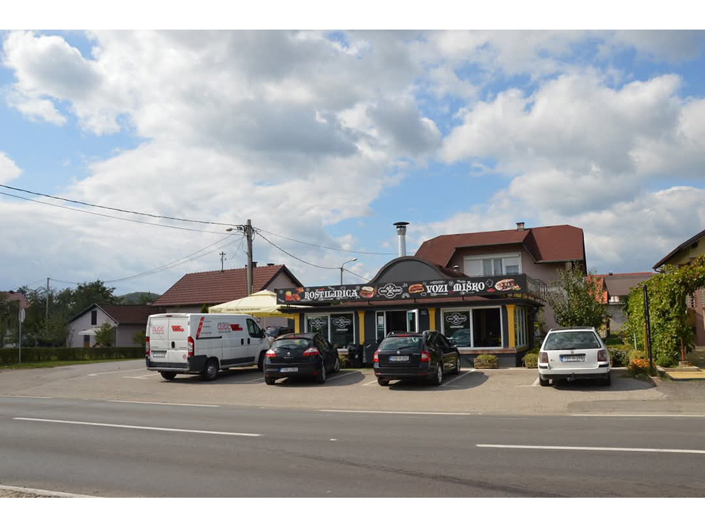 GRILL HOUSE VOZI MIŠKO Banja Luka - Photo 1