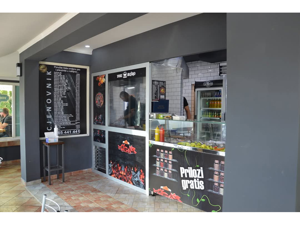 GRILL HOUSE VOZI MIŠKO Banja Luka - Photo 2